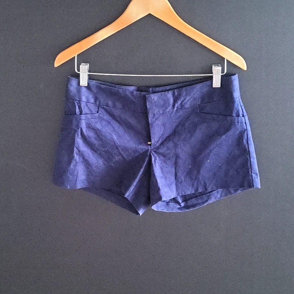 Lilly pulitzer navy blue shorts